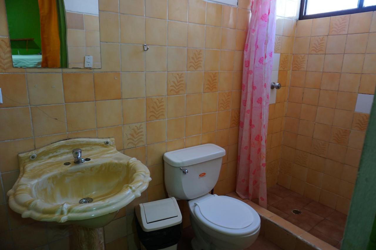 Big Mountain Hostel Huaraz  Εξωτερικό φωτογραφία